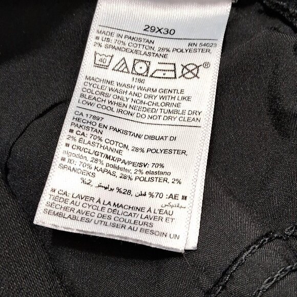 Old Navy Men's Slim Black Wash Denim Jeans - Picture 10 of 10